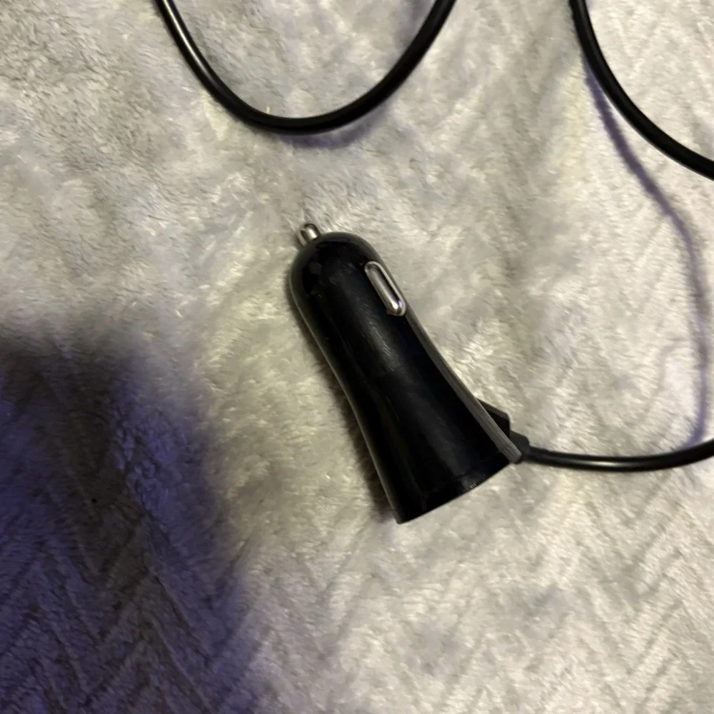 iottie Cell Phone Car Holder And Fast Charger